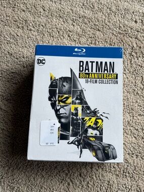 DC Batman 80th Anniversary 18-Film Blu-ray Collection - White/Black/Yellow